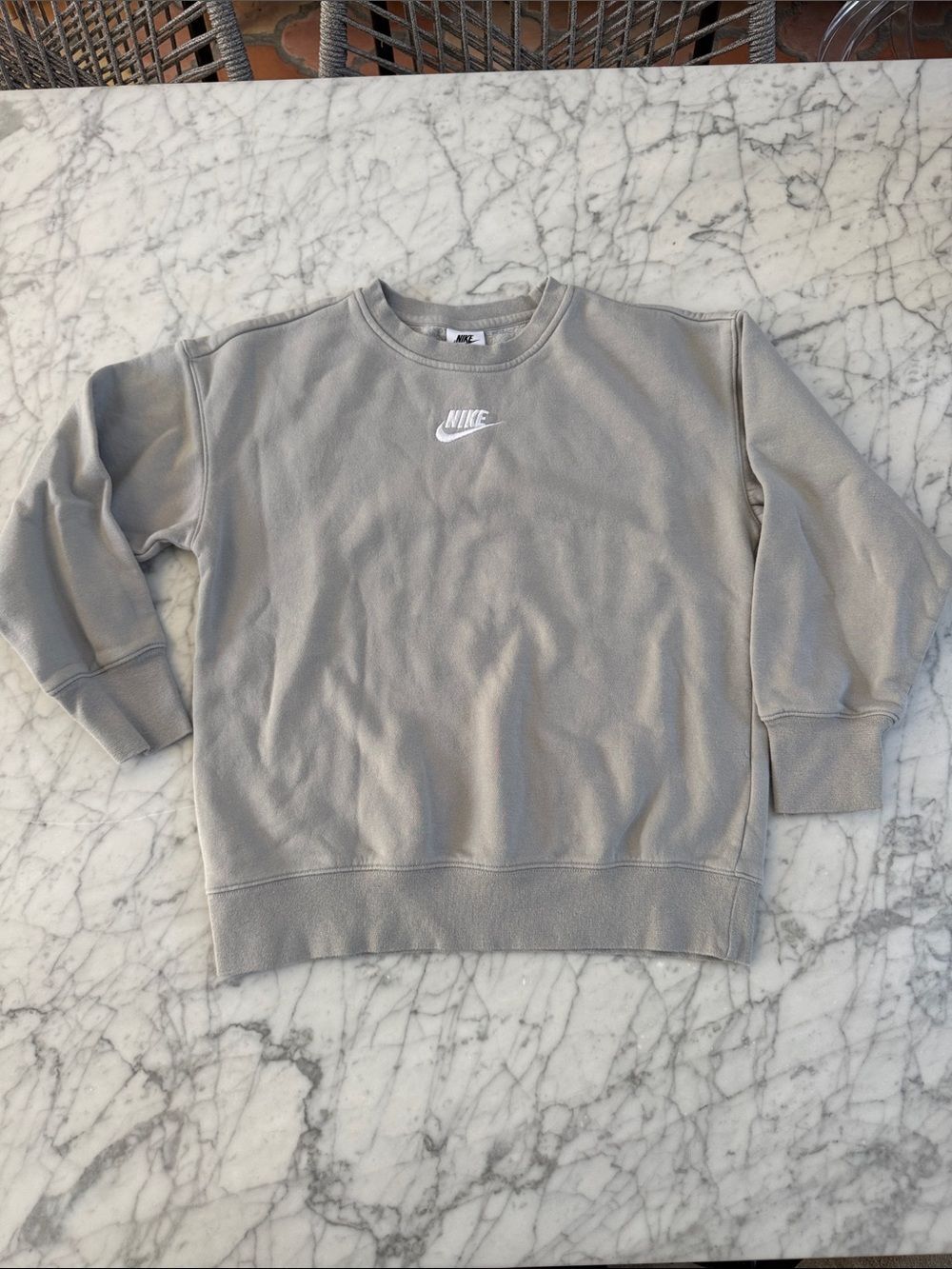 Nike CrewNeck Pullover Youth M 8/10 Gray